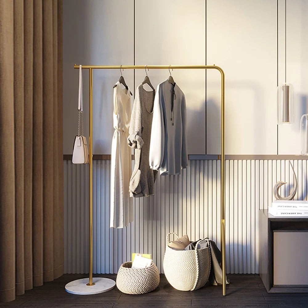 Support vêtements autoportant luxe intérieur Maroc